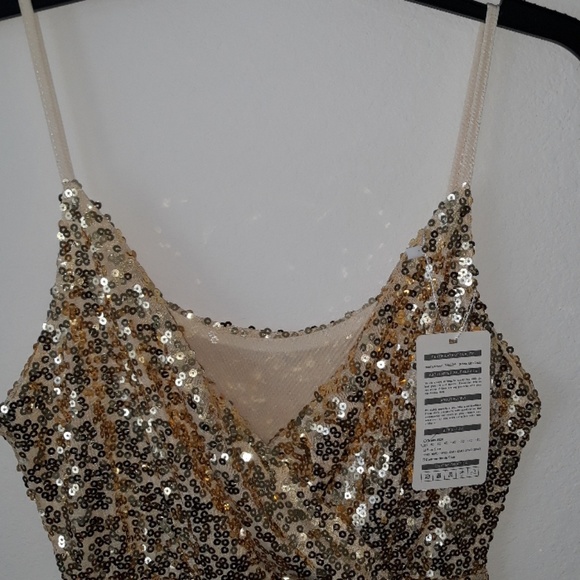 Beautiful Gold Sequin Dress - Picture 2 of 8